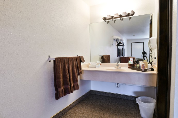 Imagen de la habitación del Hotel Adventure Inn and Motel. Foto 12
