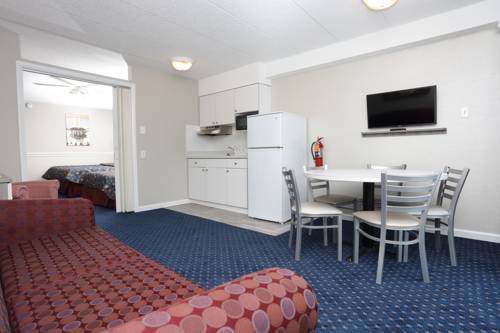 Imagen de la habitación del Hotel Adventurer Oceanfront Inn. Foto 5