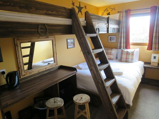 Imagen de la habitación del Hotel Adventurer\'s Village Milton Keynes. Foto 17