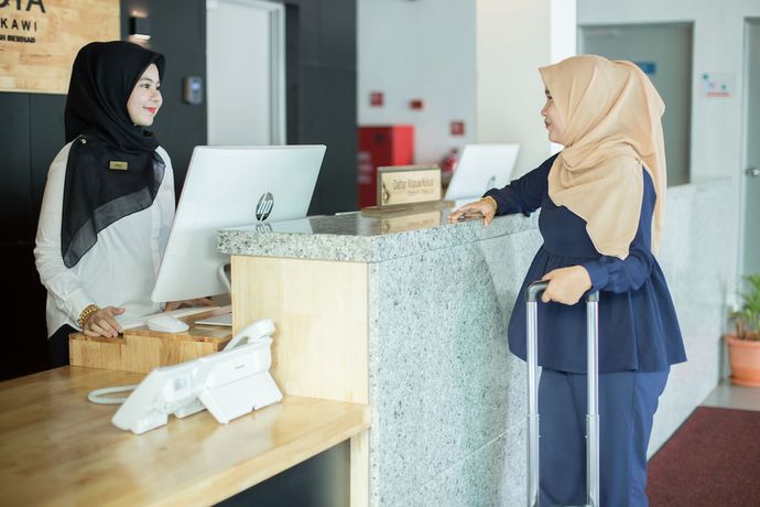 Imagen de los interiores del Hotel Adya Chenang. Foto 17