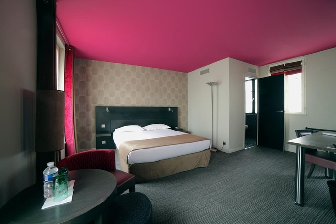 Imagen de la habitación del Hotel A&eacute;ro Paris Passy. Foto 10