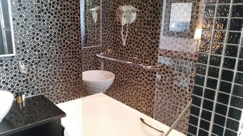 Imagen de la habitación del Hotel A&eacute;ro Paris Passy. Foto 16