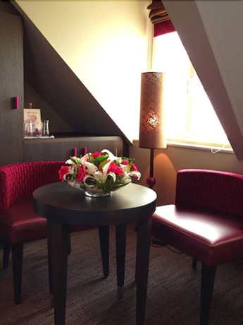 Imagen del bar/restaurante del Hotel A&eacute;ro Paris Passy. Foto 4