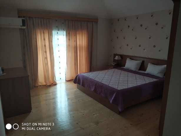 Imagen de la habitación del Hotel Aef. Foto 7