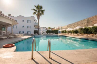 Imagen general del Hotel Aegean Blu, Lambi. Foto 1