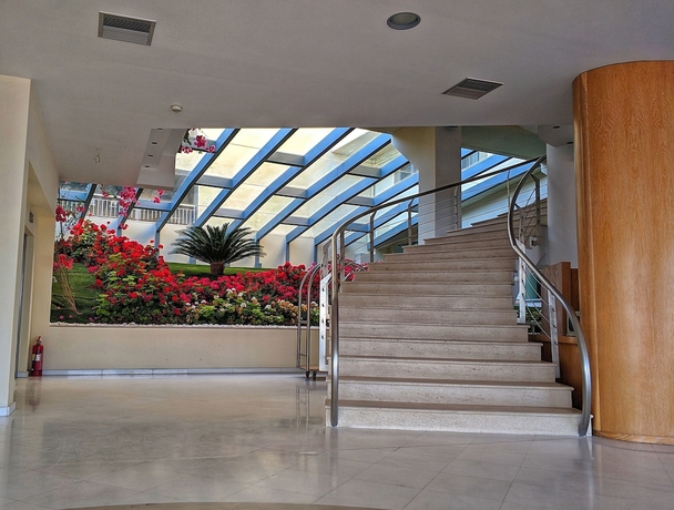 Imagen de los interiores del Hotel Aegean Blue Beach. Foto 16