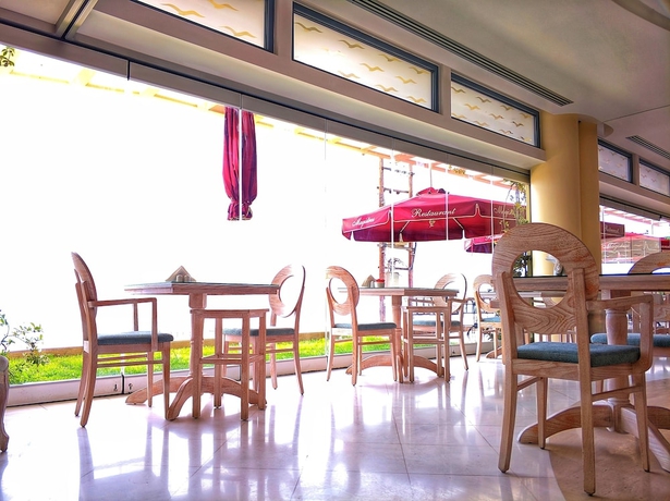 Imagen del bar/restaurante del Hotel Aegean Blue Beach. Foto 2
