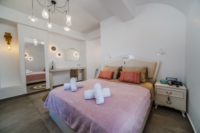 Imagen de la habitación del Hotel Aegean Blue Luxury Suites. Foto 4