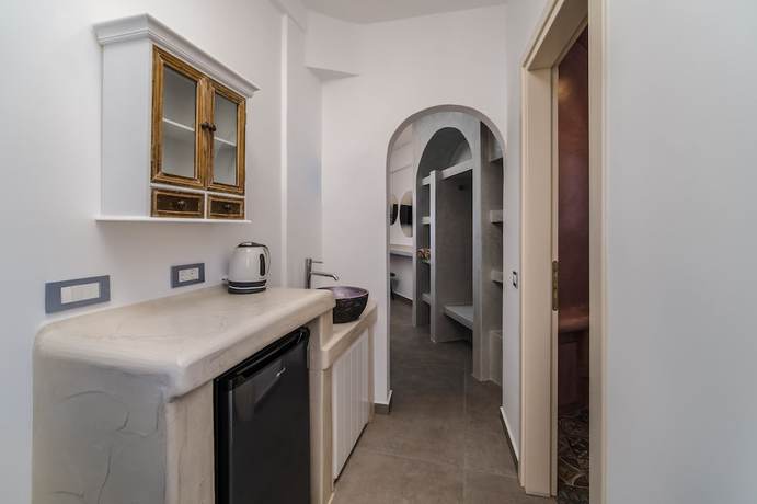 Imagen de la habitación del Hotel Aegean Blue Luxury Suites. Foto 8