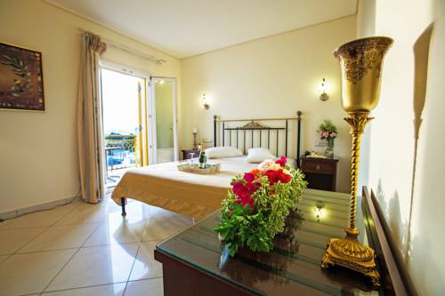 Imagen de la habitación del Hotel Aegean Land. Foto 2