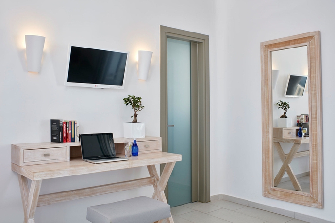 Imagen de la habitación del Hotel Aegean Plaza. Foto 11