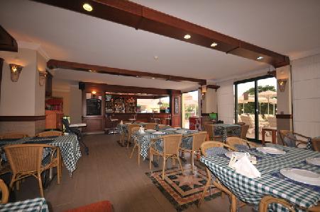Imagen del bar/restaurante del Hotel Aegean Princess Apart. Foto 3