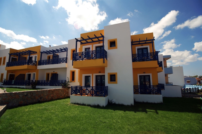 Imagen de los exteriores del Hotel Aegean Sky and Suites. Foto 6