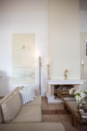 Imagen de los interiores del Hotel Aegean Suites. Foto 11