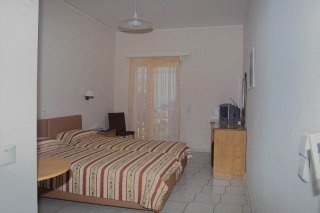 Imagen de la habitación del Hotel Aegean Sun. Foto 2