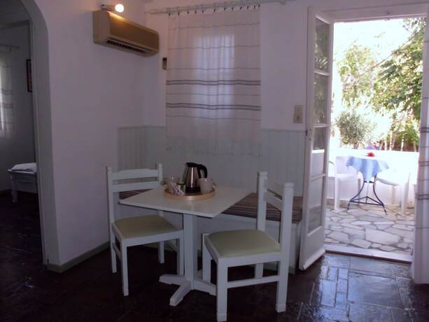 Imagen de la habitación del Hotel Aegean Village, Paros Ciudad. Foto 15