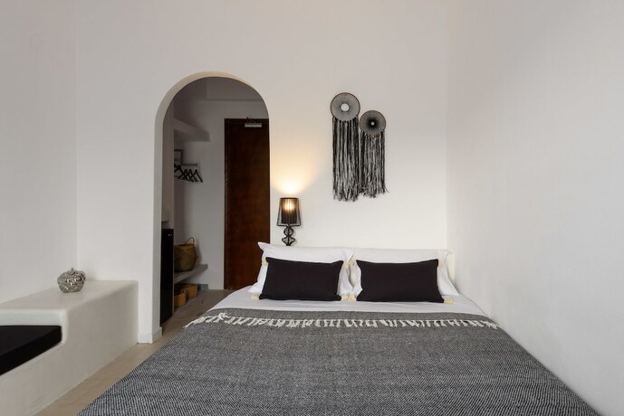 Imagen general del Hotel Aegeeis, Santorini. Foto 8