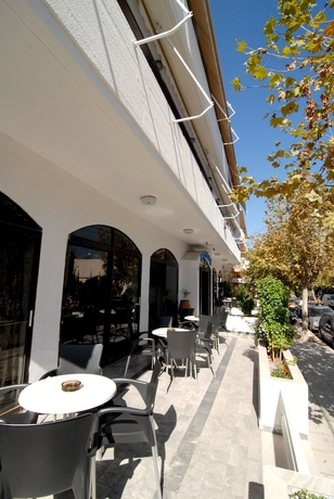 Imagen de los exteriores del Hotel Aegeon - Adults Only. Foto 11