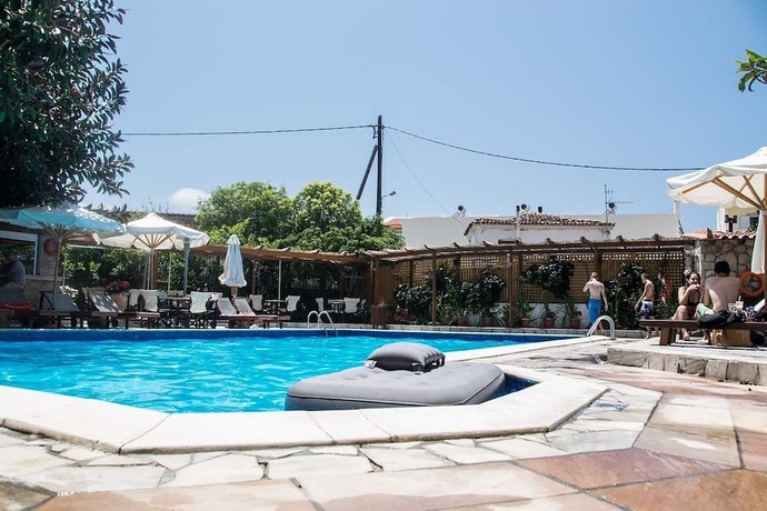 Imagen de la piscina del Hotel Aegeon, Karlovasi. Foto 17