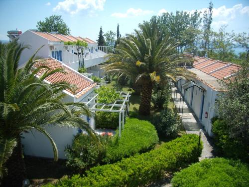 Imagen general del Hotel Aegeon, Skala Kallonis. Foto 1