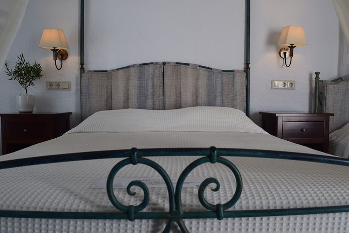 Imagen de la habitación del Hotel Aegialis and Spa. Foto 17