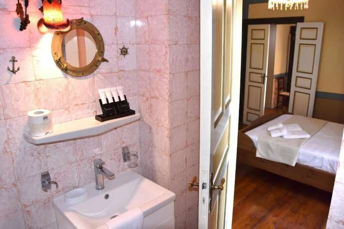 Imagen general del Hotel Aeginitikon Arhontikon. Foto 4