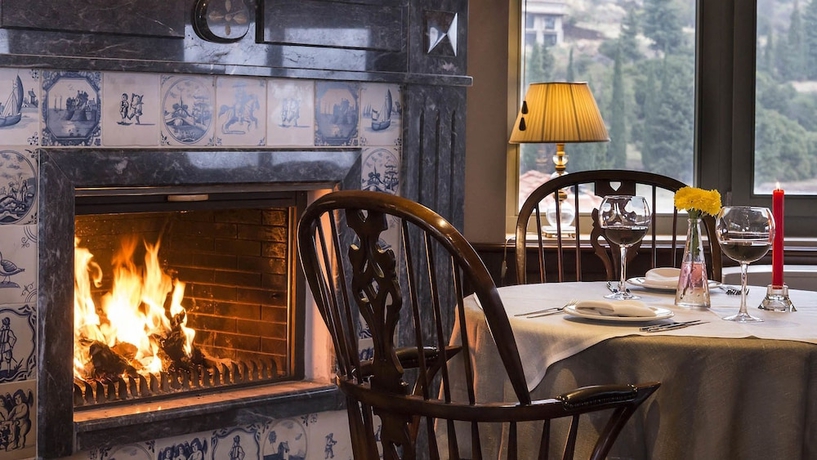 Imagen del bar/restaurante del Hotel Aegli Arachova. Foto 2