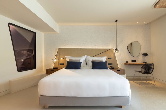 Imagen de la habitación del Hotel Aegon Mykonos, Autograph Collection. Foto 10