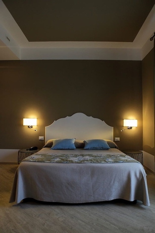 Imagen de la habitación del Hotel Aegusa. Foto 11