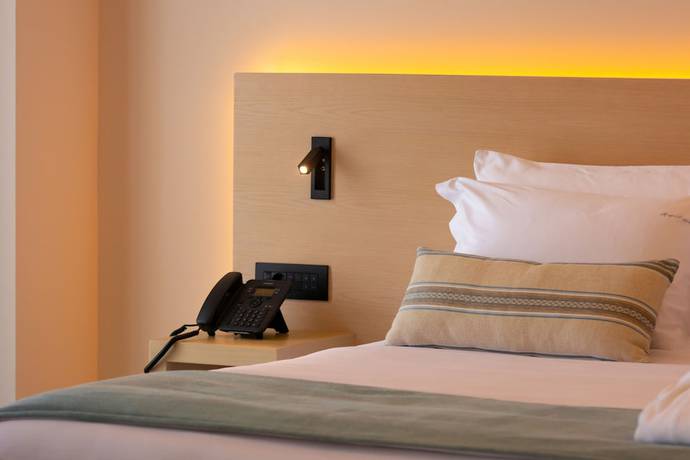 Imagen de la habitación del Hotel Aeifos Boutique. Foto 10