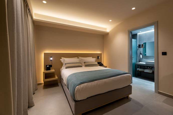 Imagen de la habitación del Hotel Aeifos Boutique. Foto 16