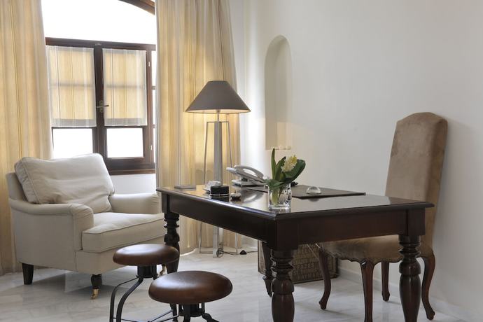 Imagen de los interiores del Hotel Aella Residence. Foto 20
