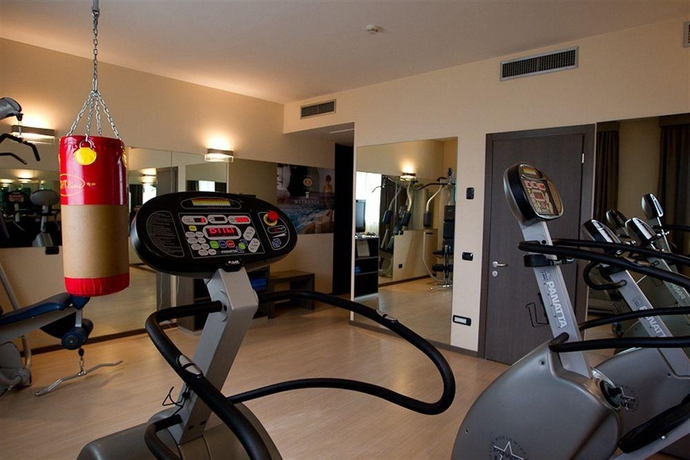 Imagen de los interiores del Hotel Aemilia Bologna. Foto 11