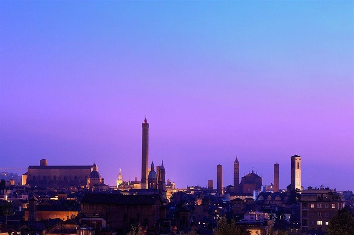 Imagen de los exteriores del Hotel Aemilia Bologna. Foto 8