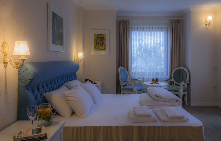 Imagen de la habitación del Hotel Aeneas. Foto 3