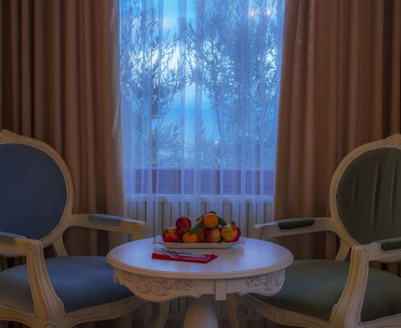 Imagen de la habitación del Hotel Aeneas. Foto 8