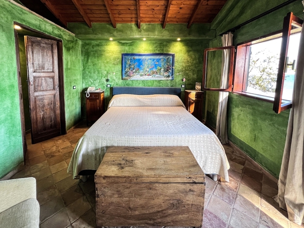 Imagen de la habitación del Hotel Aeneas\' Landing Resort. Foto 4