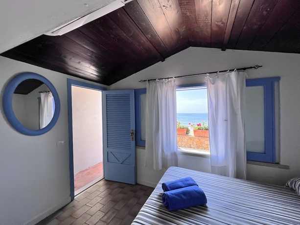 Imagen de la habitación del Hotel Aeneas\' Landing Resort. Foto 9