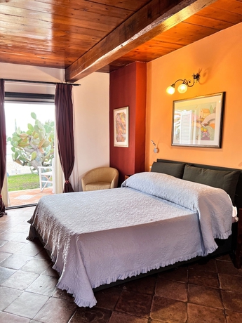 Imagen de la habitación del Hotel Aeneas\' Landing Resort. Foto 10