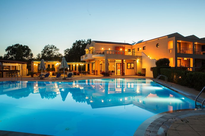 Imagen de la piscina del Hotel Aeolian Gaea. Foto 20