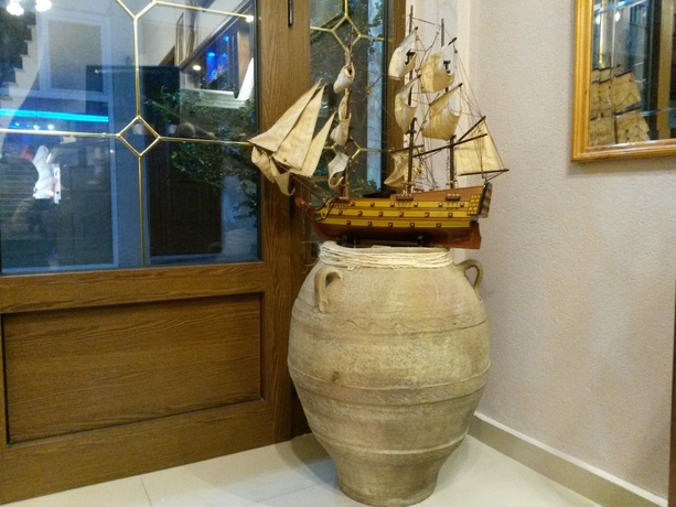 Imagen de los interiores del Hotel Aeolic Star. Foto 10