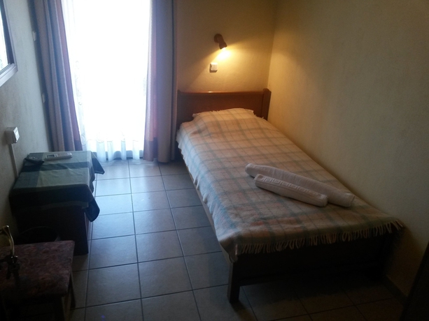 Imagen de la habitación del Hotel Aeolic Star. Foto 6