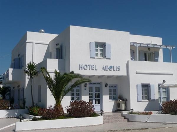 Imagen general del Hotel Aeolis, Adámas. Foto 1