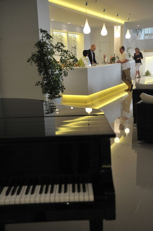 Imagen de los interiores del Hotel Aeolos Beach. Foto 4