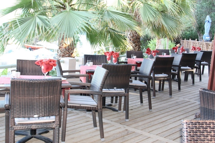 Imagen general del Hotel Aeolos Beach Hotel. Foto 2