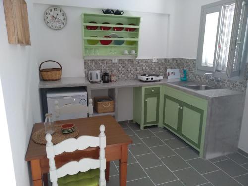 Imagen de la habitación del Hotel Aeolos, Kamares. Foto 9