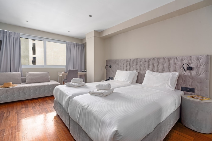 Imagen de la habitación del Hotel Aeolos Luxury Suites. Foto 4