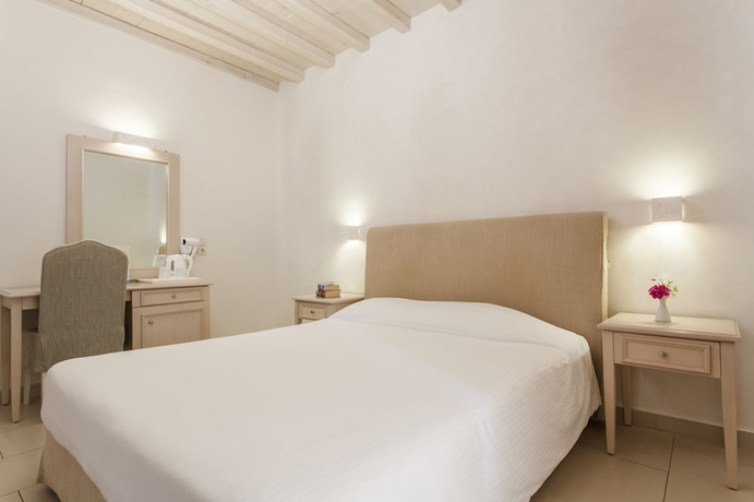 Imagen de la habitación del Hotel Aeolos Resort Mykonos. Foto 10