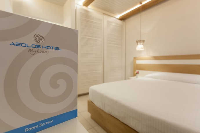 Imagen de la habitación del Hotel Aeolos Resort Mykonos. Foto 13