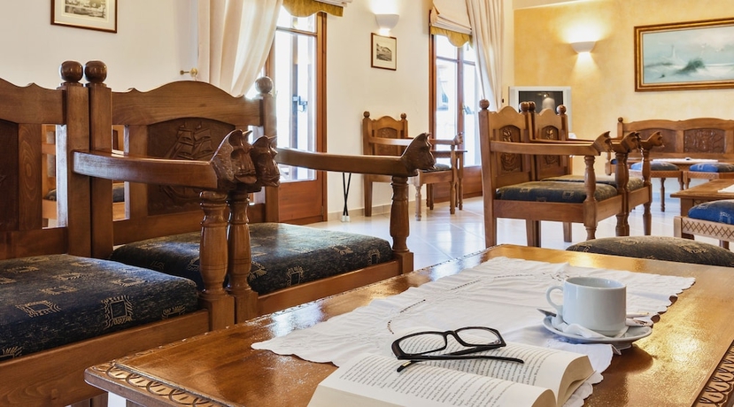 Imagen del bar/restaurante del Hotel Aeolos, Skópelos Ciudad. Foto 2